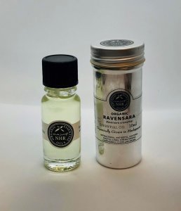Organic Ravensara Essential Oil (Ravensara aromatica)